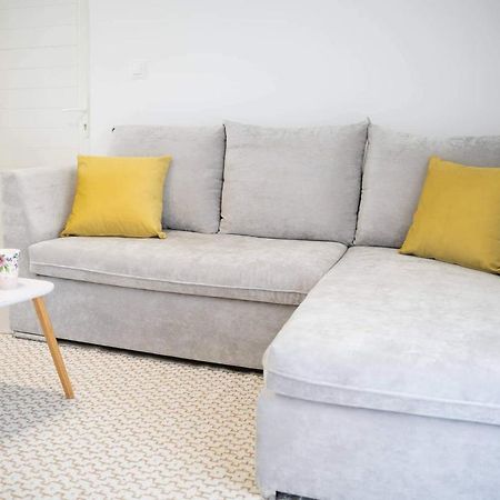 2 Bedroom Apartment Lambisea Kos Town Luaran gambar